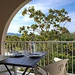Ensoleille A Saint-florent Avec Piscine Апартаменты *