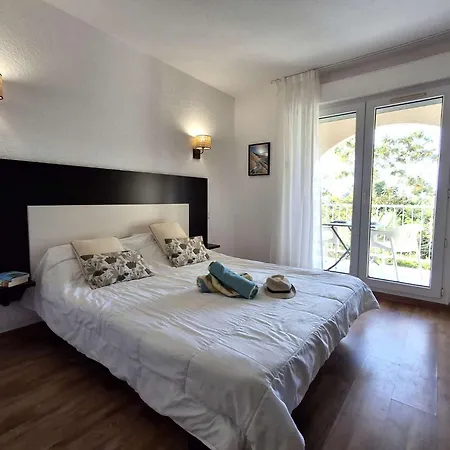 Daire Ensoleille A Saint-florent Avec Piscine