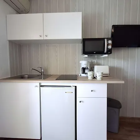 Ensoleillé à Saint-florent Avec Piscine Apartamento