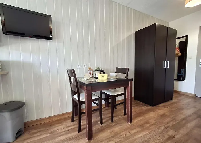 Ensoleille A Saint-florent Avec Piscine *